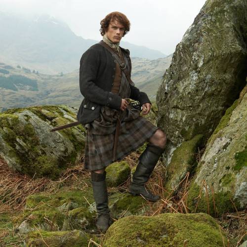 italianoutlanders:New #Outlander S1 promotional pic with SamHeughan as #JamieFraser.Via FarFarAway.#