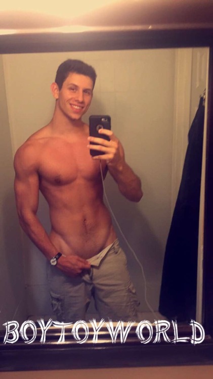 straightbaitedguys:  thecountryboypost:  http://thecountryboypost.tumblr.com/   Such a hottie. I would swallow all that—–Submit straight guys to get baited.