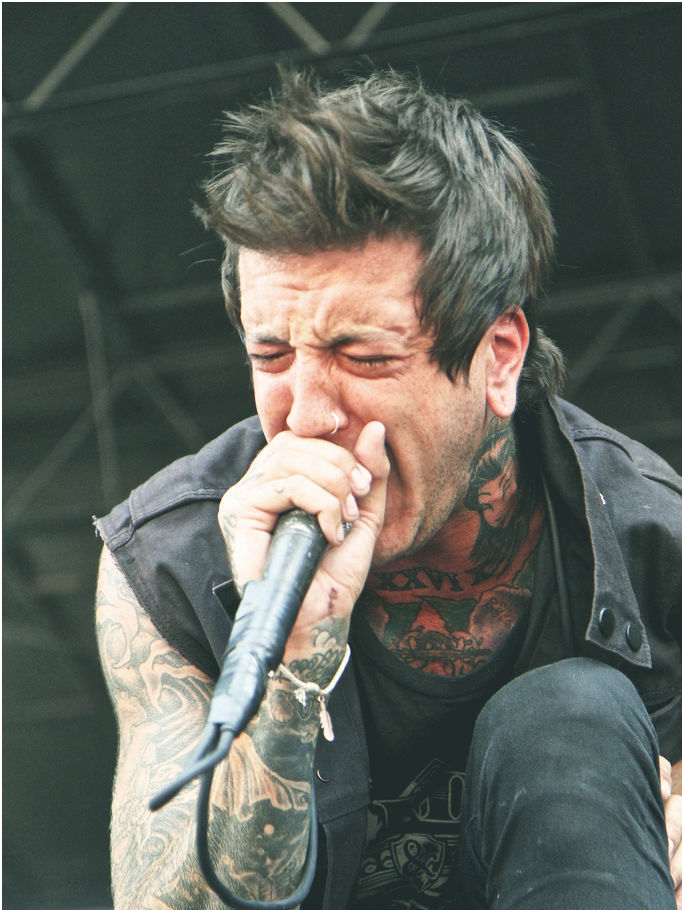 saintsof-youth:  Austin Carlile | Of Mice &amp; Men @ Warped Tour ‘12 in Atlanta,