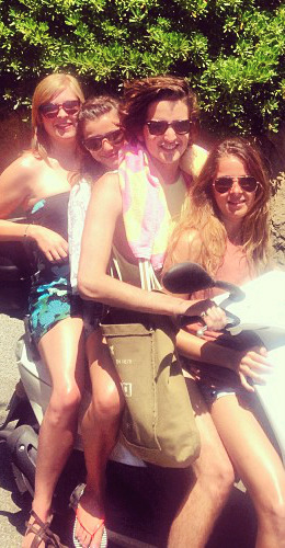 thegurlfriends:  It was a very good week… 