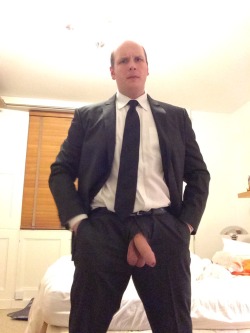 haribothetrucker:  Me in a suit