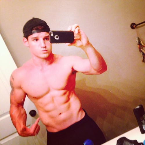 lockershots:  Give your favorite muscle a workout at lockershots.tumblr.com hotwebdudes: 