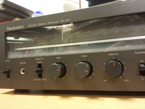 Technics SA-101 FM/AM Stereo Receiver, 1981