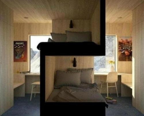 monsterlets:catchymemes:Sibling bedroompetition to make all shared college dorm rooms like this