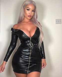 bimboasslover:elizabethxgx porn pictures