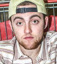 toquegamestrong:  Coincidence? I THINK NOT. now we just wait for the mix tape…Drake → Corey CrawfordMacklemore → Antti RaantaMac Miller →  Scott Darling