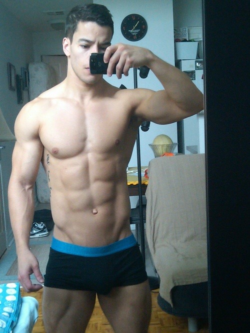 dudes-on-demand:  Eligio Zaragoza