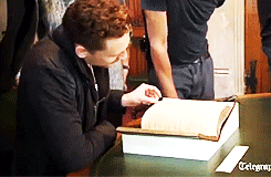 Tom Hiddleston reads from Shakespeare’s ‘thrilling’ first folio