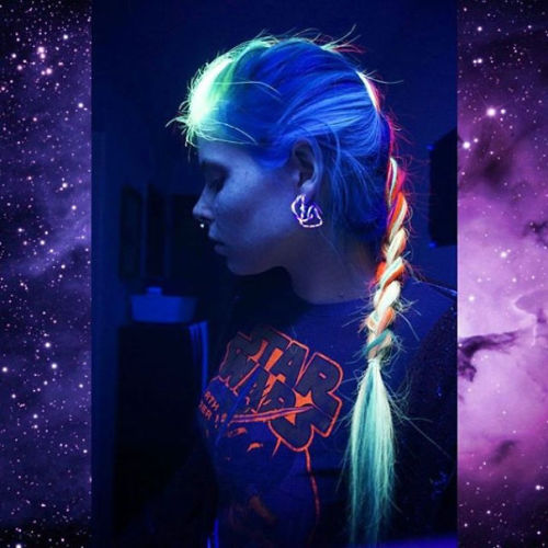 culturenlifestyle:  Sporting A “Bright” and Colorful Look : Glow In The Dark Rainbow Hair Trends The latest hair color trend that is taking over the internet like a storm is neon accented glow in the dark hair. Manic Panic have produced a vegan and