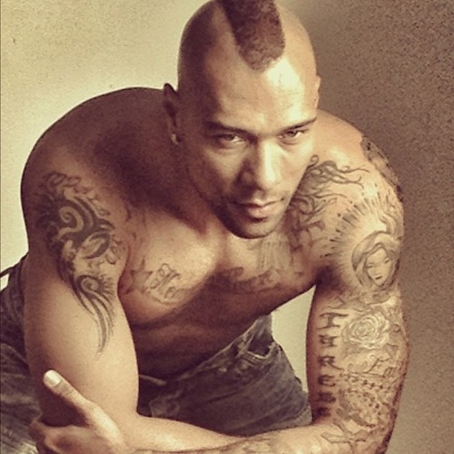 bibbydeebobbydeeboo:  M O. H A W K. N I G G A.