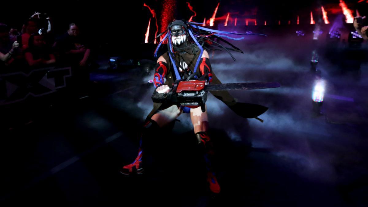 unstablexbalor:  Adorable grown man who is innocent by day:Evil demon wielding a