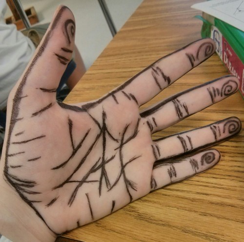 havocwreaker:
“I got bored in class and accidentally figured out how to do a real-life Borderlands hand
”