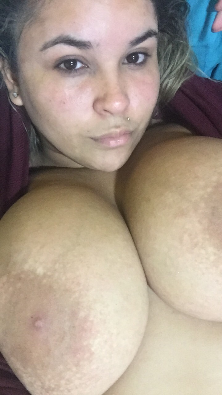 foreverwildlily:  Ask for my premium 😇😈
