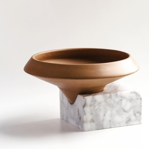 archiproducts: TRASCORSO - Terracotta vase with marble base. Design @gumdesign  Client: MarmoService