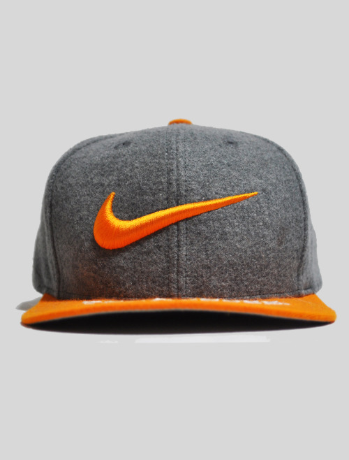 vintagexlife:  Nike Wool Snapback  