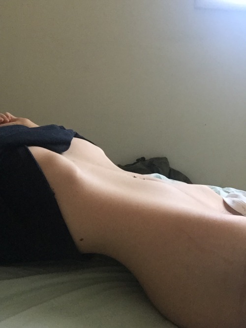 horrorcutie:  good morning I’m p happy w my hipbones  sexxual-intentions.tumblr.com/