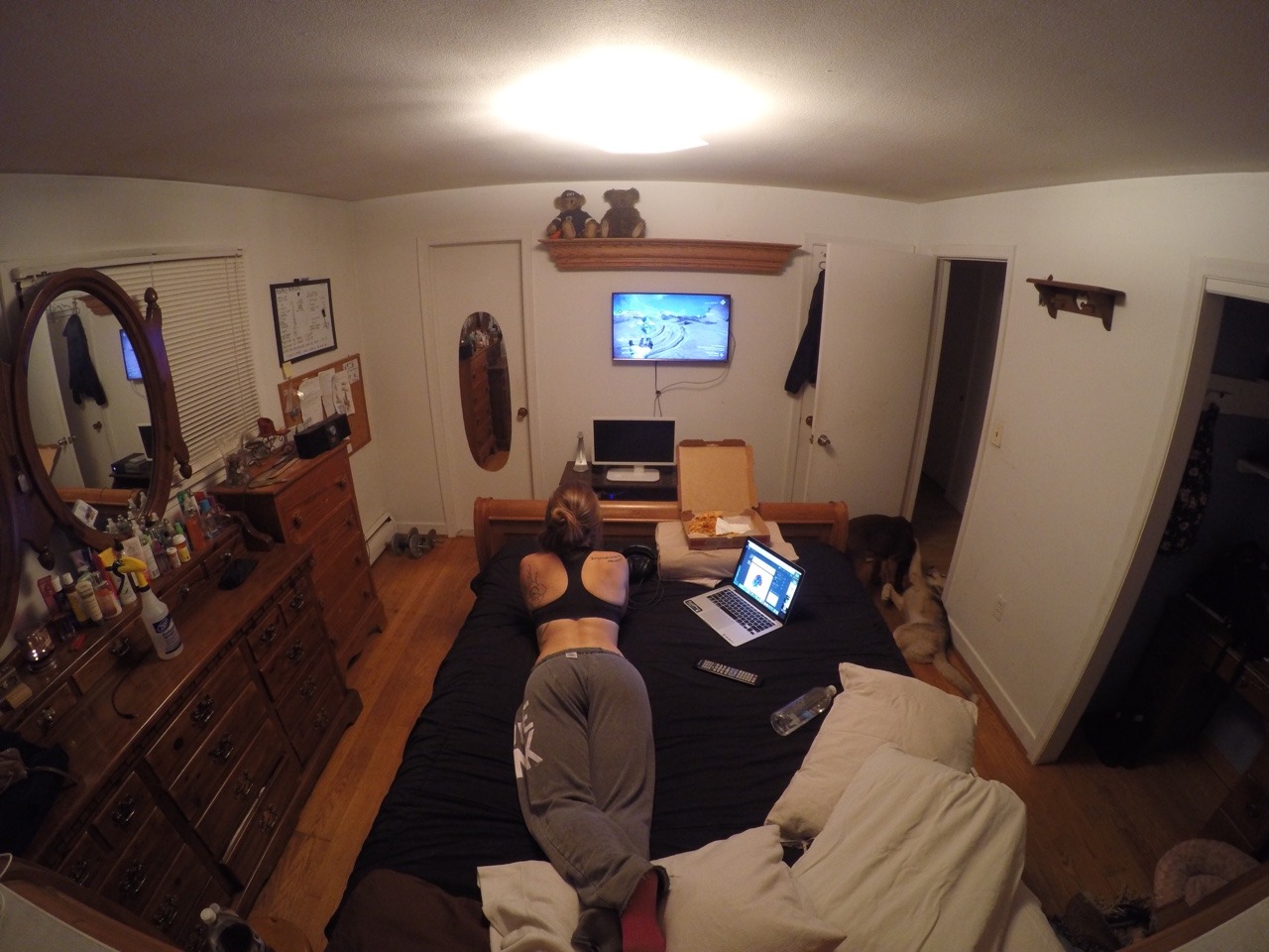 boobsbuttsandsluts:  “Xbox, pizza, Tumblr, and chill?”  http://ctemtb.tumblr.com