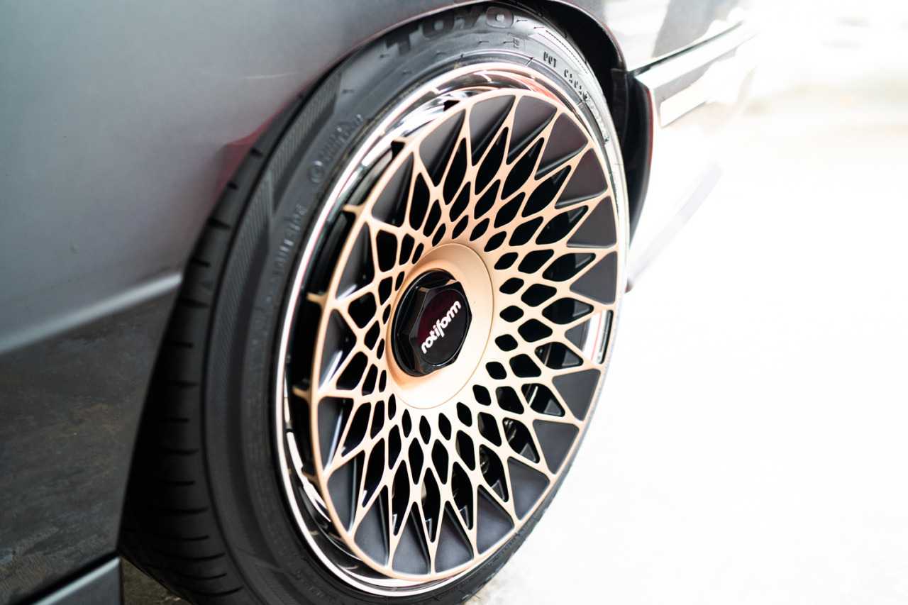 catuned:www.CAtuned.com Those rims are just SICK!