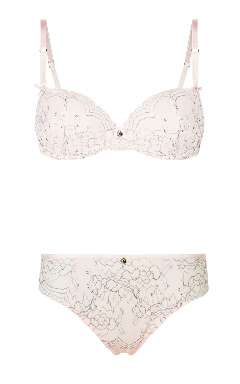 for-the-love-of-lingerie:Chantelle