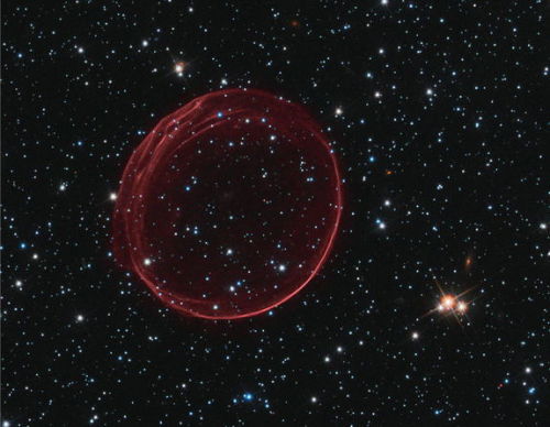 astronomicalwonders:Supernova SNR 0509-67.5Credit: NASA, ESA, and the Hubble Heritage Team (STScI/AU