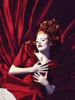 sanssastark:  Jessica Chastain (x) 