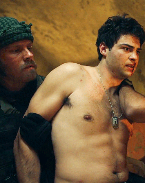 Sex Noah Centineo - The Recruit pictures