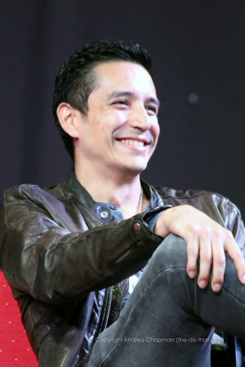 the-do-that-girl: Gabriel Luna & Brett Dalton  Q&ASunday at Starfury Ultimates 2 - Blackpool  More on my site here  Photos by Me June 2017  Please do not repost 