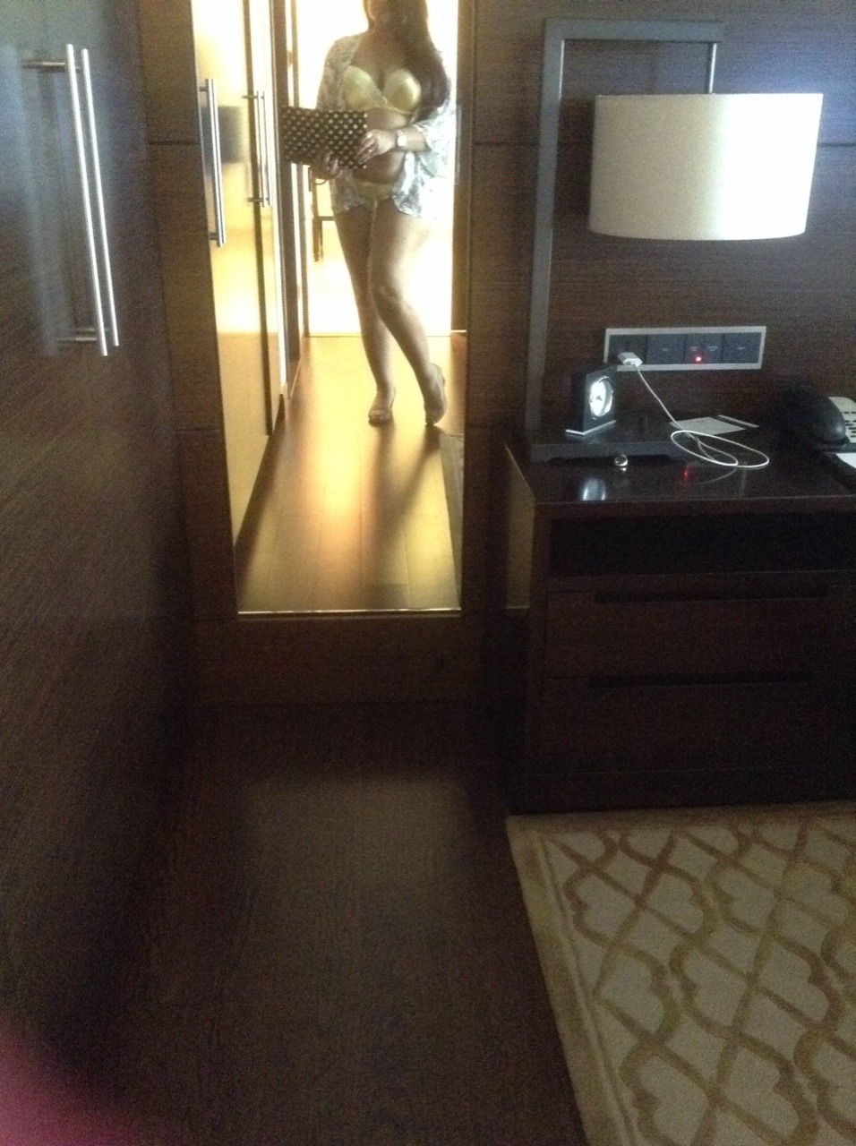 alonelymom:  Please take the favors I grant,  Curtsy &amp; look nonchalant, just