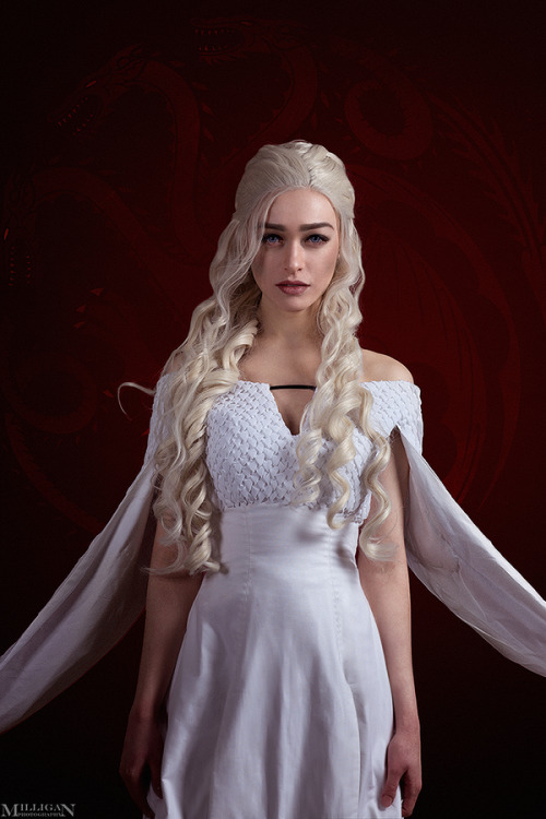 cosplayfanatics:Game of Thrones - Khaleesi by MilliganVick