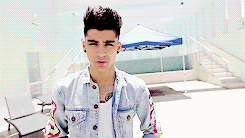 taylorswifts13:  @zaynmalik: Sometimes just the sound of someone’s voice can make