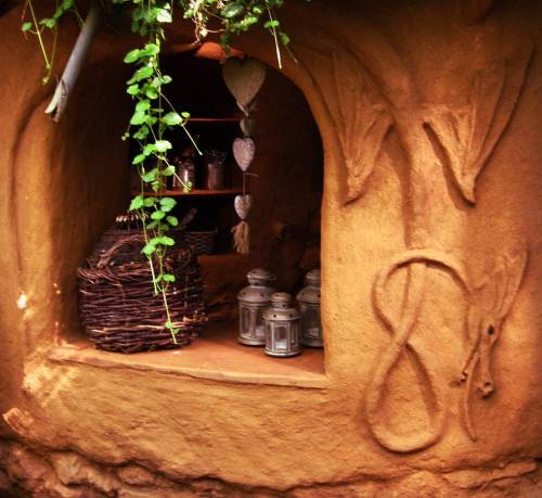 voiceofnature: The dreamy cob house of artist and authorKatherine Wyvern 