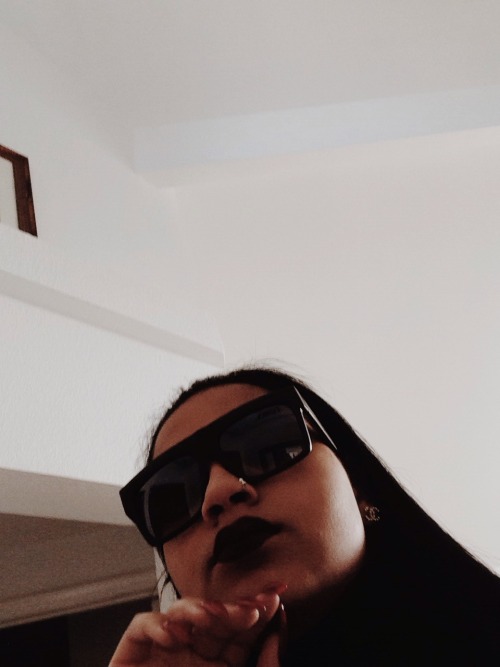 sadgirl2003:  tshawnraw:  sadgirl2003:  I’m the shit  Birthday Girl slays  DAMN RIGHT