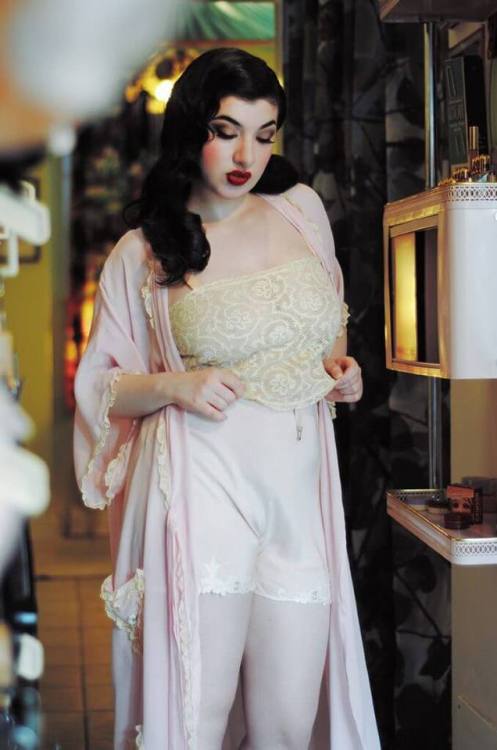 thelingerieaddict: How to Build the Perfect Vintage Lingerie Collection www.thelingerieaddict
