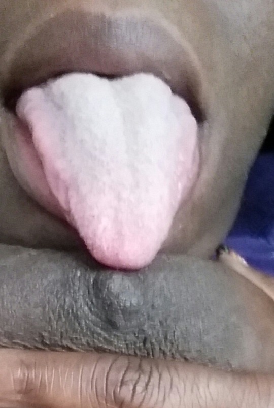 syndecadence:  Titties and tongue