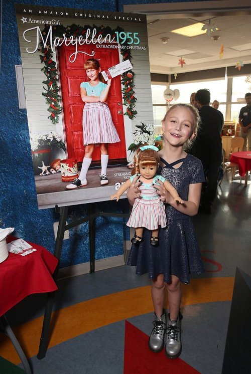 American Girl Doll Actresses + their Dolls (10/?)↳ Alyvia Alyn Lind (Maryellen Larkin)