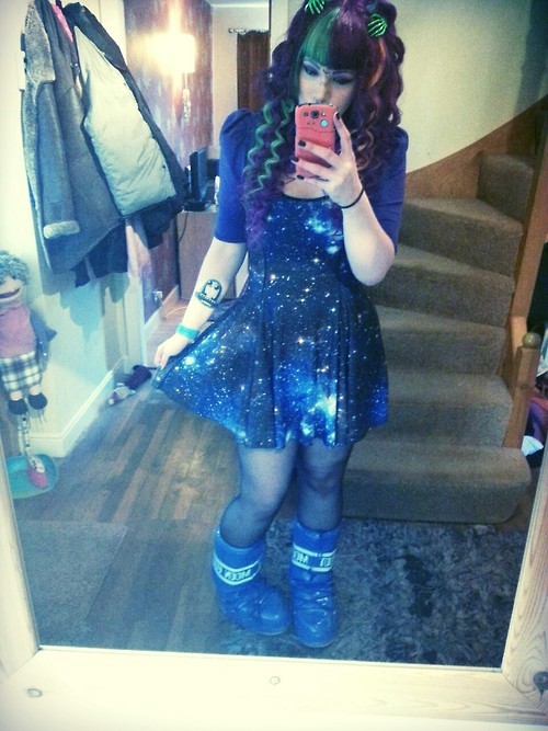 k1tt3h:  Have some recent outfit pics :D Basically this is what I wore to Birmingham