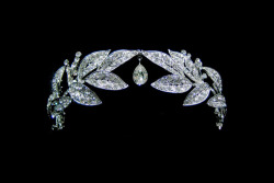 tiarasnteakettles: Marie Bonaparte’s Cartier Tiara Replica