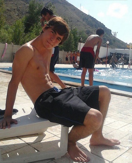 yourboyfriendsfeet:  http://yourboyfriendsfeet.tumblr.com/