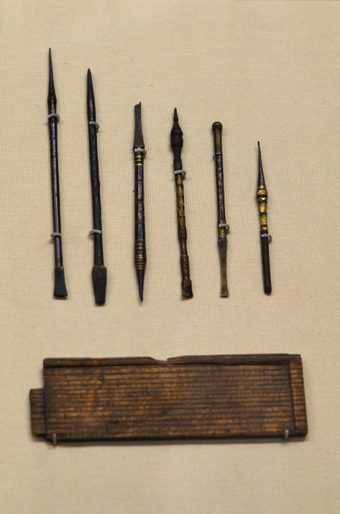 presentpasts:Six Roman stili and a wooden stilus tablet, 1st-2nd century, London. At the British Mus