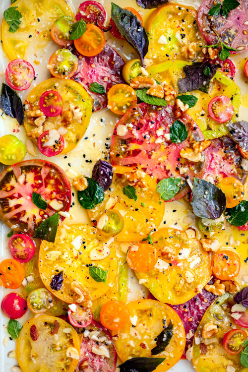 foodfuck:heirloom tomato salad + sweet lemon