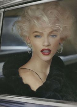 ellegoesfashion:  Ginta Lapina as Marilyn