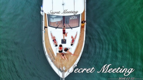 tiedupbottle: our Secret Meeting on yacht. riggers：绳鑫/Sylvanas/ 繩声蛮/谷子 rope bottoms:Tiedupbottle/ @s