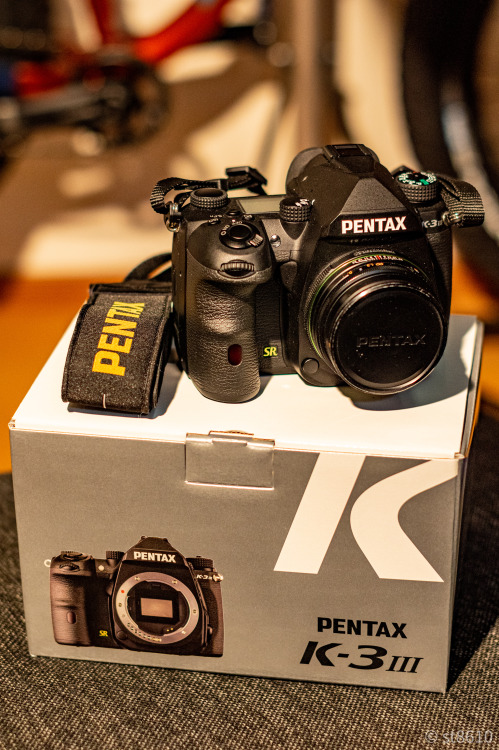 中古のPENTAX K-3を使い続けて5年弱。この度ボディを更新しました。 競合他社が次々とマウントを変更しミラーレスに変わりつつある時代に「うちはレフ機しか作らん」と英断したPENTAXの新型機K-