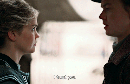 Dodgerfox In Every Episode ♡ 1.03 “dead Men's Secrets”
