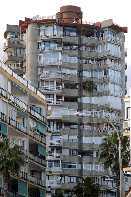 scavengedluxury:Tres Torres, Torremolinos. February 2019.