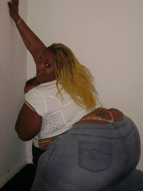 vaboi82:  #bbw #bigass #ass #ebony