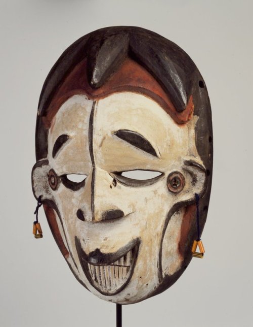 Maiden spirit mask of the Igbo people, Nigeria.  Artist unknown; early 20th century.  Now in the Bro