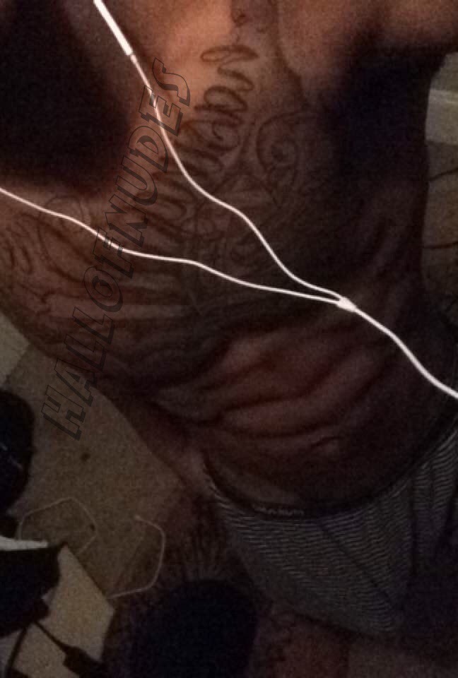 hall-of-nudes:  Young bull still got time to grow