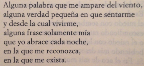 Mala volais>:c
