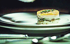 bottomsharminator-deactivated20:  Hannibal + food porn 